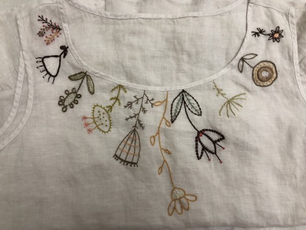 Простая вышивка на одежде