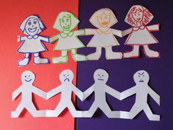 Бумажные человечки