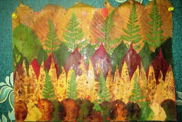 Осенний лес из природного материала