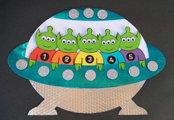 Поделка инопланетянин