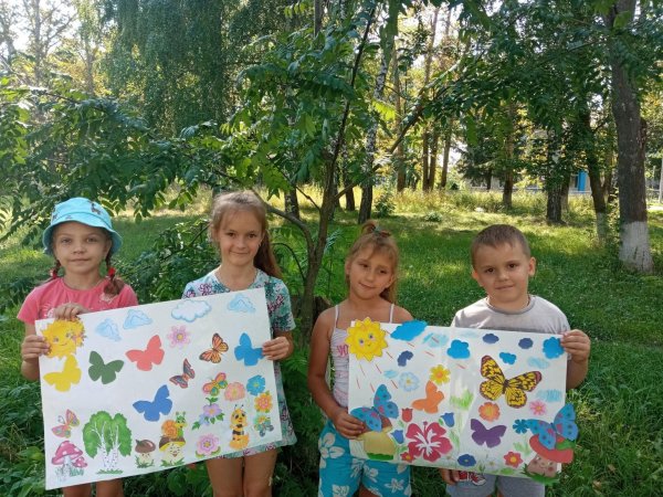 Какого цвета лето коллективная работа