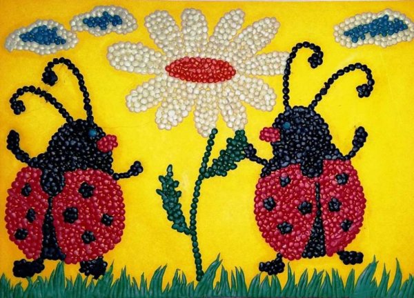 Аппликация из пластилиновых шариков