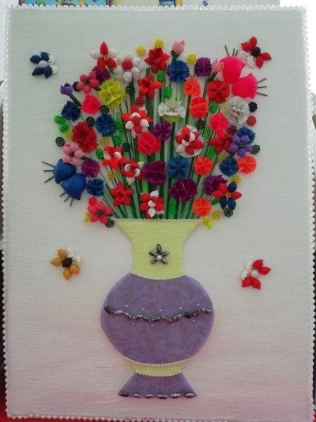 Объемная ваза с цветами