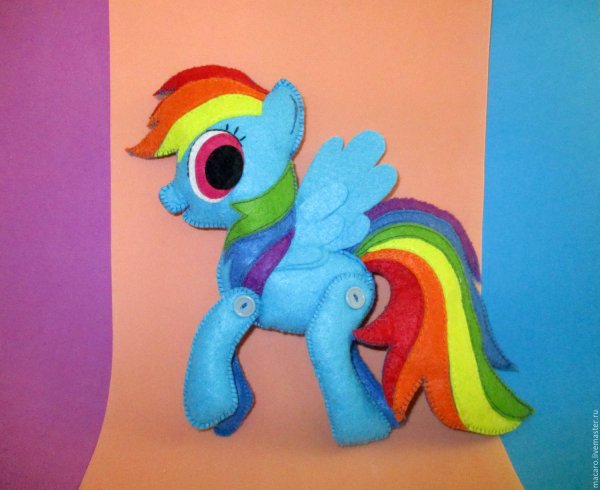 Радужная пони из фетра