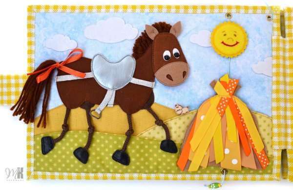 Развивающая книжка лошадка