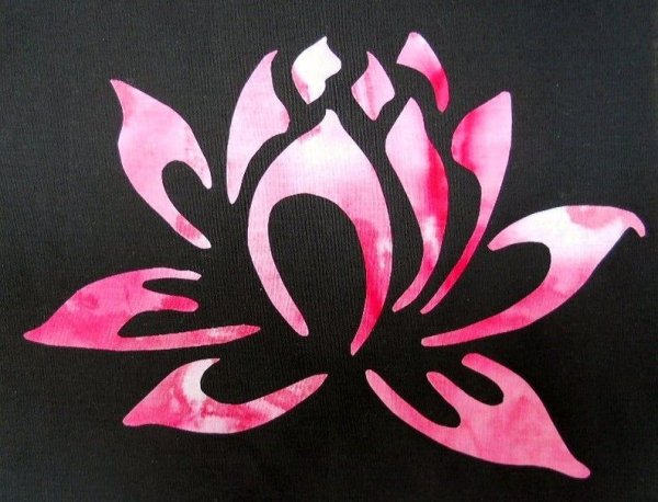 Прорезная аппликация из ткани