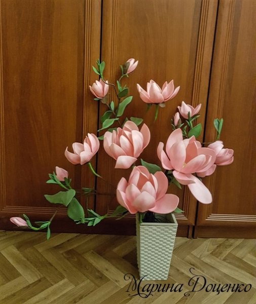 Ветка магнолии из фоамирана