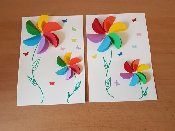 Открытка из цветной бумаги