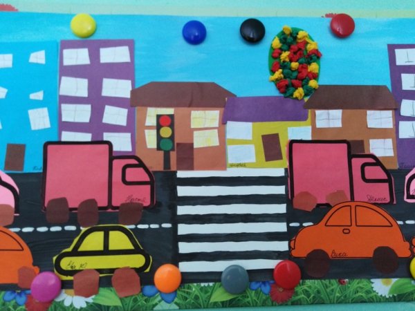 Аппликация машины на улицах города