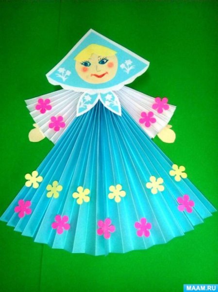 Объемная Матрешка из бумаги