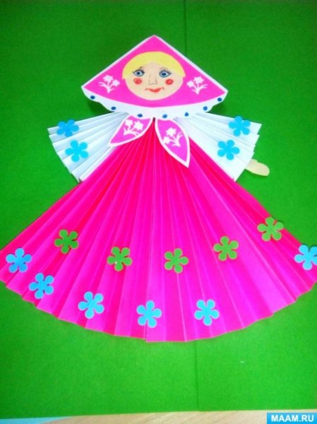 Масленица из бумаги