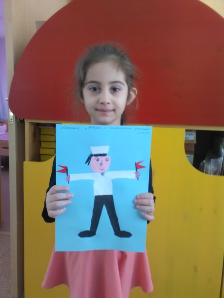 Матрос с сигнальными флажками старшая группа