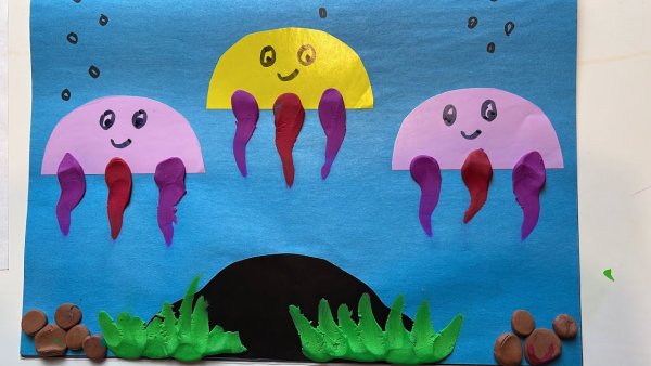 Медузы аппликация и пластилин