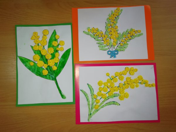 Ветка мимозы из салфеток