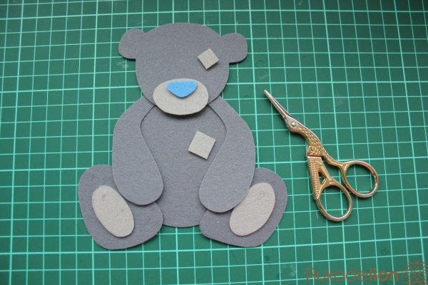 Медведь из фетра