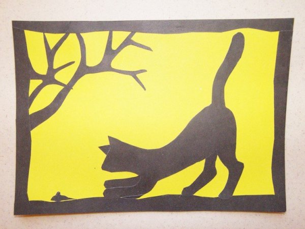 Монохромная аппликация