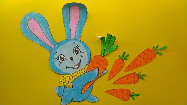 Заяц с морковкой поделка