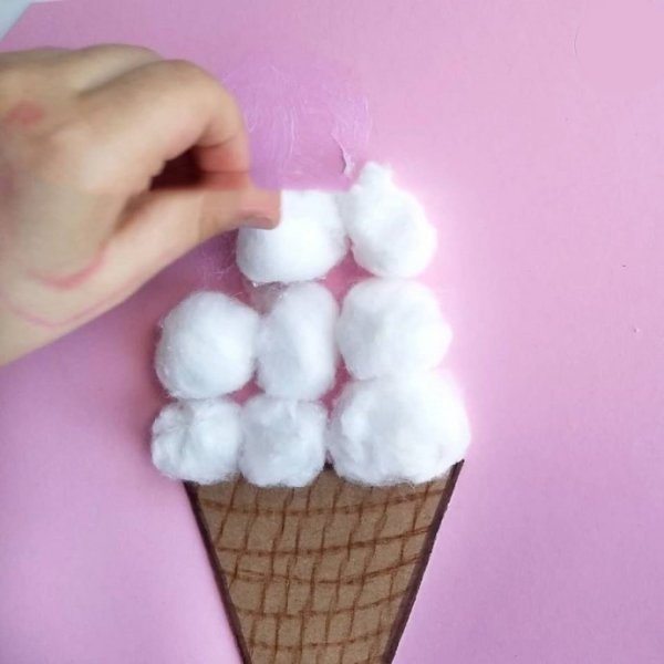 Мороженое из ватных дисков