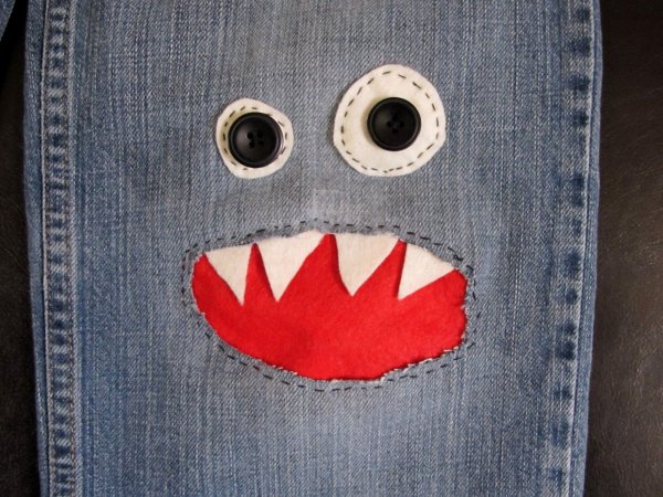 Забавные заплатки на джинсах