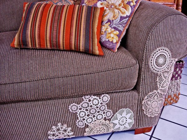 Заплатка на подлокотник дивана