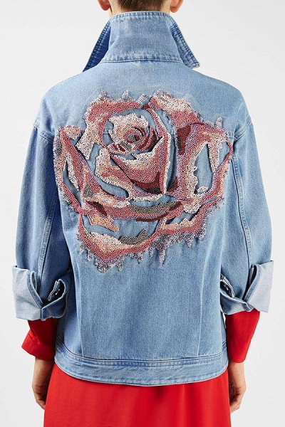 Вышивка на джинсовке