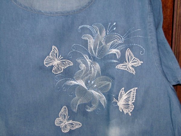 Вышивка на воротнике