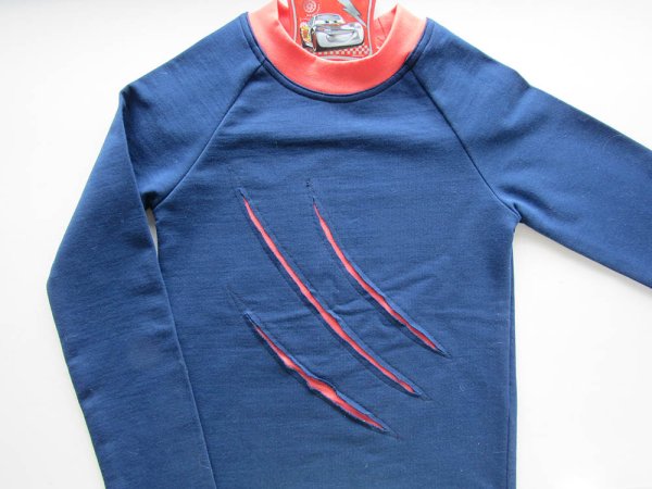 Аппликации на детской толстовке