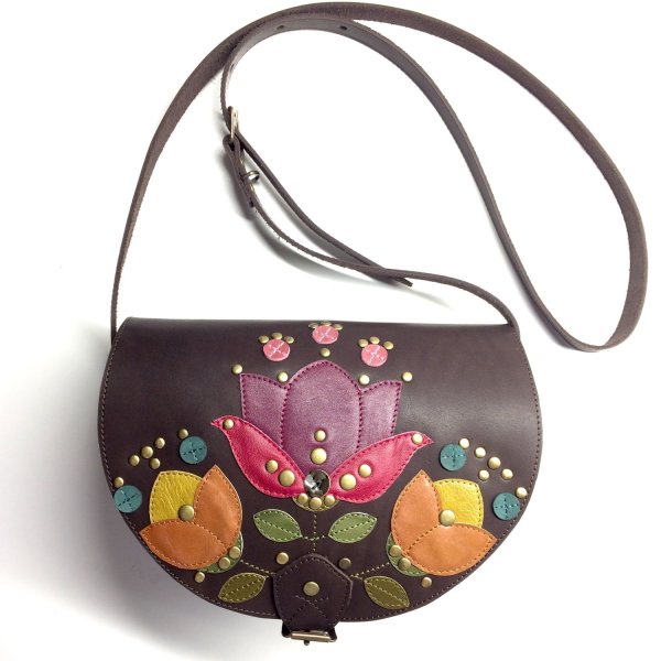 Кожаные сумки с аппликацией