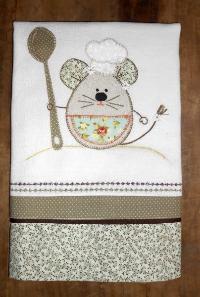 Аппликации на кухонных передниках