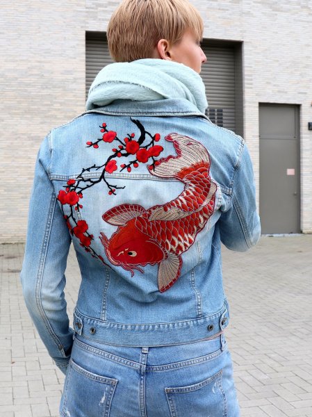 Вышивка на мужской джинсовке