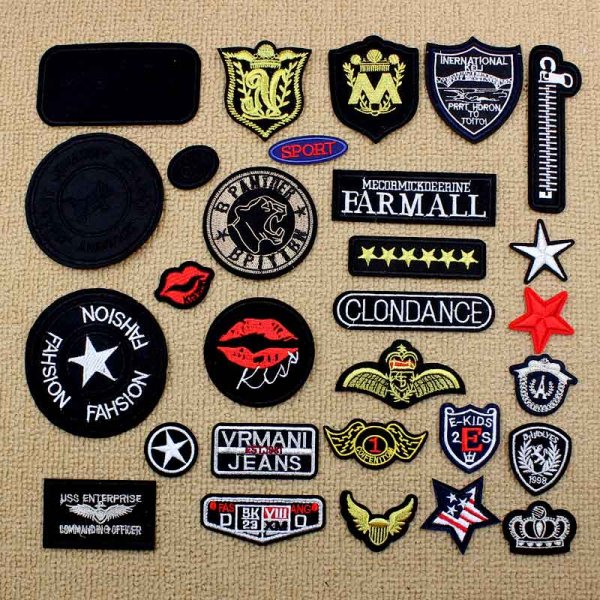 Наклейки нашивки на одежду