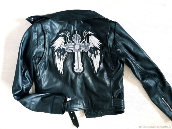 Кожанка байкер сзади