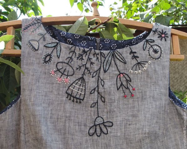 Вышивка по подолу платья