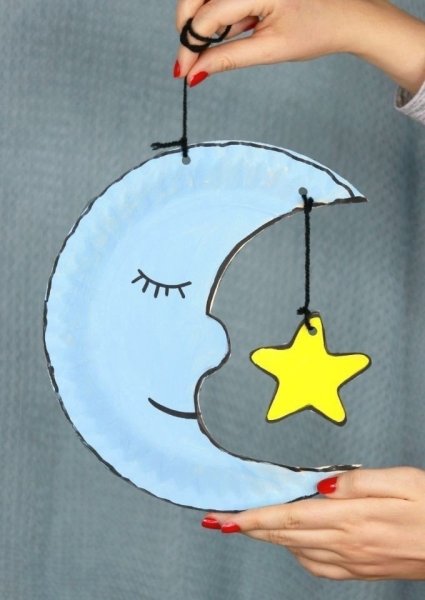 Поделка из бумажной тарелки месяц