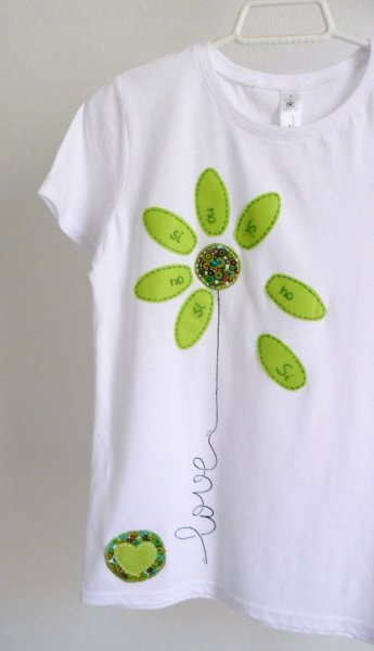 Украшение футболки