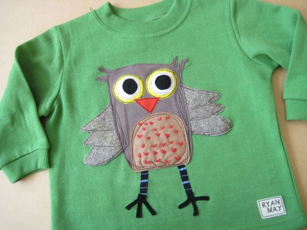 Креативные аппликации на футболке