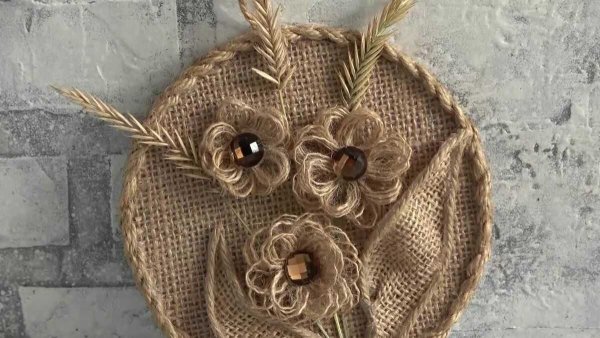 Панно из джута