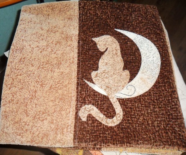 Красивые аппликации на подушках