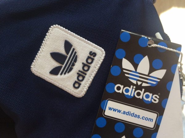 Термонаклейки на одежду adidas