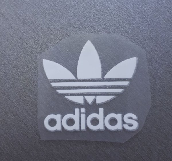 Термотрансфер adidas