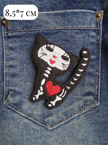 Кошка в патчах