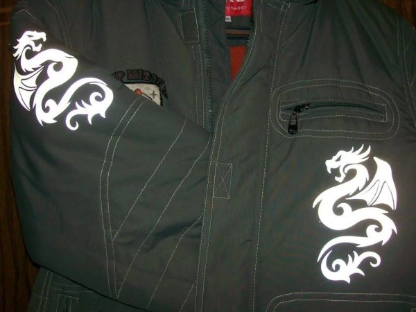 Наклейки на куртку