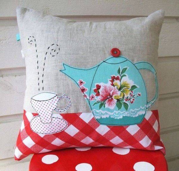 Декоративные наволочки с аппликацией