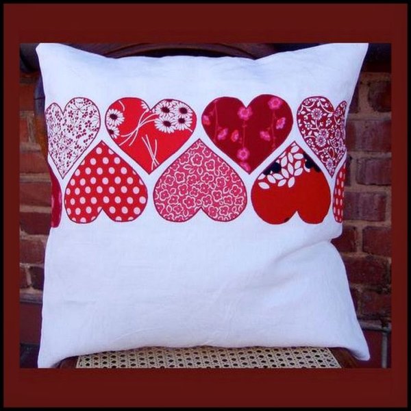 Декоративные наволочки с аппликацией