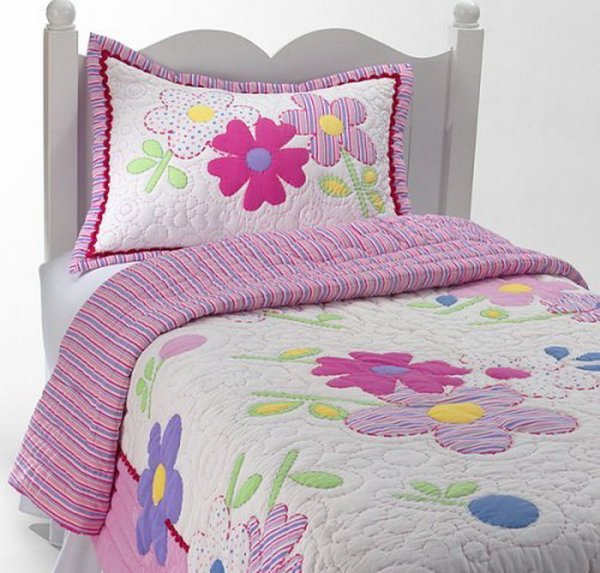 Покрывало с аппликацией