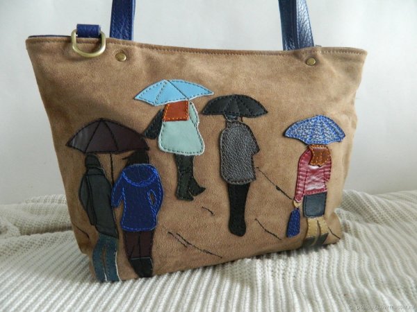 Сумка с аппликацией из кожи