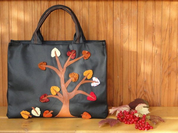 Дизайнерские сумки с аппликацией