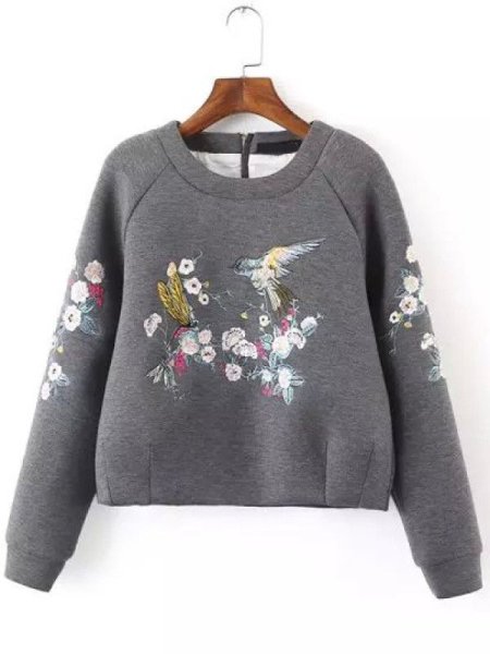 Толстовка женская с вышивкой