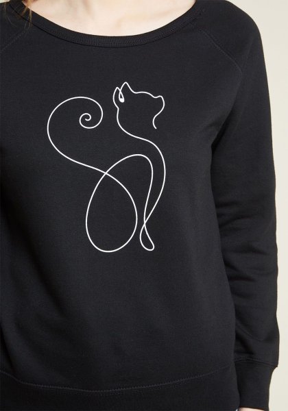 Контурная вышивка на одежде