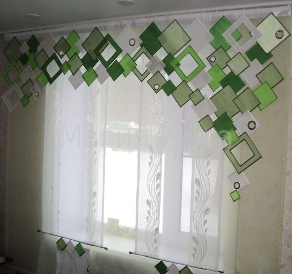 Ламбрекен из остатков штор